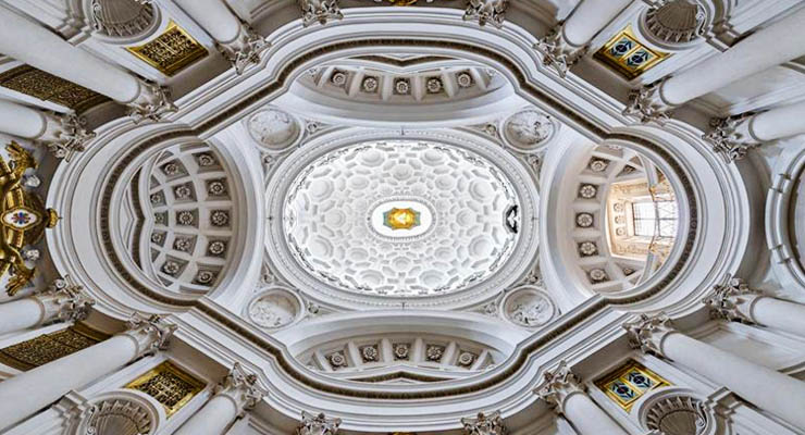 Cúpula de una edificación barroca de Francesco Borromini